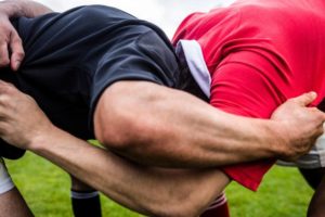Près d'un tiers des blessures au rugby touchent les membres, essentiellement l'épaule et le genou.