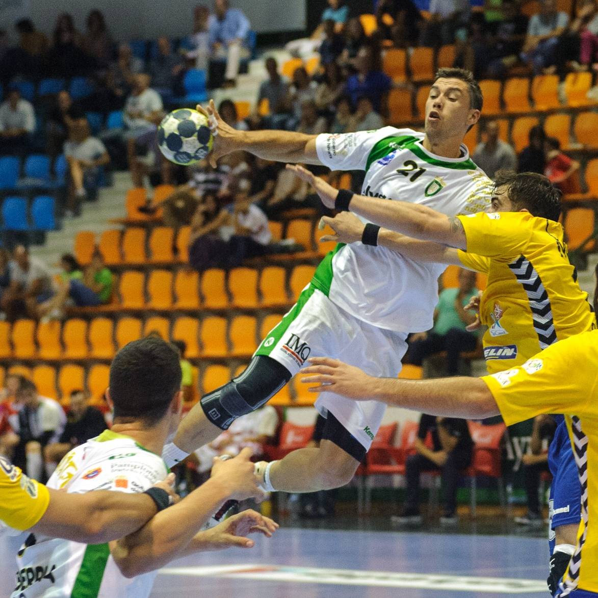 traumatismes au handball : au niveau du genou et de la cheville mais aussi au niveau de l’épaule et de la main